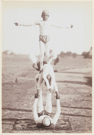 Gymnastikk på treningsleiren, Delhi av Unknown photographer