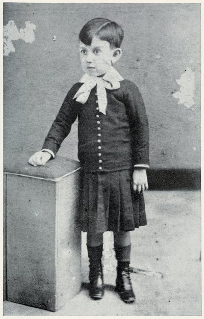 Pablo Picasso på 4 år - i "" Picasso, ikonografiske dokumenter"" av Sabartes av Unknown photographer