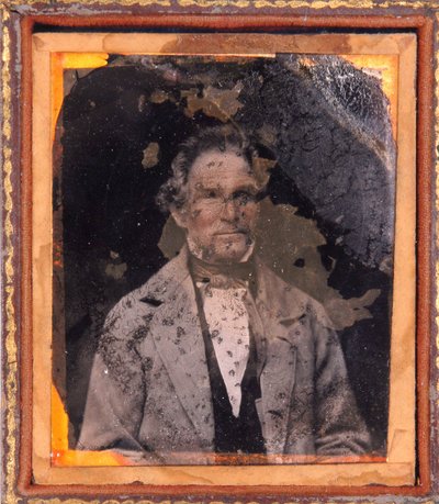 Portrait of a man. Daguerreotype (Daguerre) under frame circa 1850. av Unknown photographer