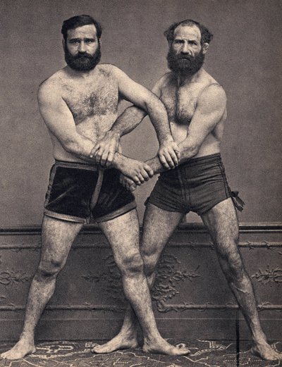 Portrett av Marseille-brødrene i wrestler. Fotografi, sent på 1800-tallet, Paris. Coll. Selva. av Unknown photographer