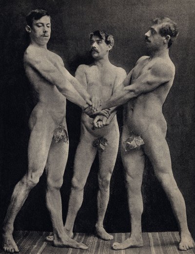 The Oath of the Horaces, positur tre nakne menn avlegger ed. Fotografi, sent på 1800-tallet, Paris. Coll. Selva. av Unknown photographer