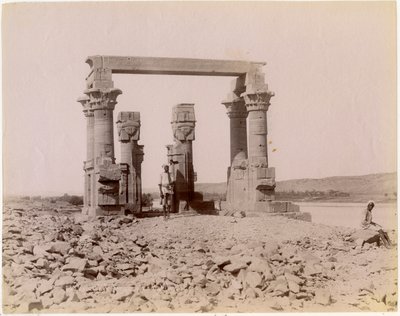 Den romerske kiosken i Qertassi (i dag i New Kalabsha), sett fra øst, Egypt, fotografi av Edition J P Sebach, ca 1890 av Unknown photographer