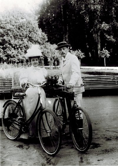 Vladimir Dmitrievich Nabokov (1870-1922) og Elena Ivanovna Rukavishnikova (1876-1939), Anonym. Fotograf av Unknown photographer