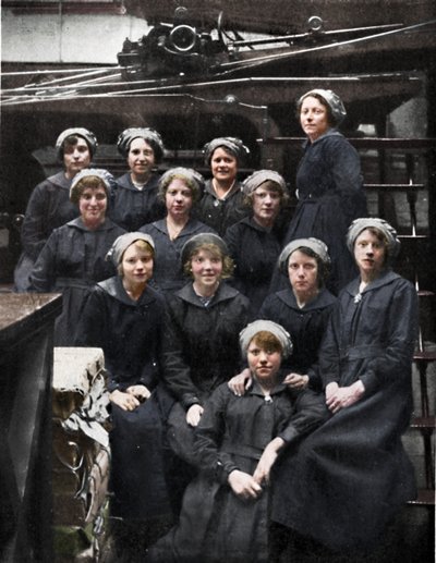 Til guttene kommer hjem, 1917 av Watson and Viney Hazell