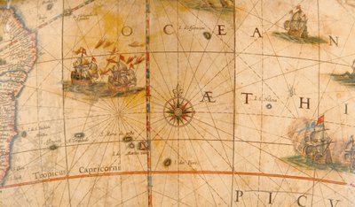 Detalj av kampskip i Atlanterhavet fra en jordklode 1645/48 av Willem Blaeu