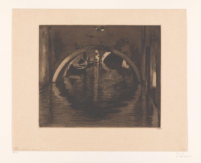 Utsikt under en bro med to robåter Under broen, Venezia (original tittel) av Willem Witsen (signed by artist)