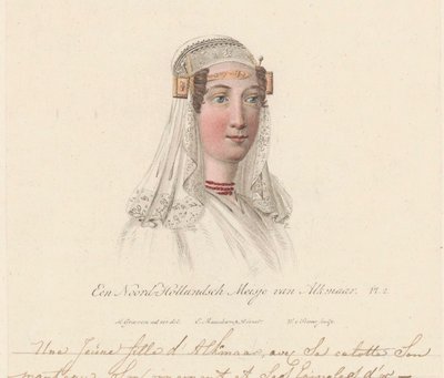 Hodeplagg av en jente fra Alkmaar, 1816 En nord-hollandsk jente fra Alkmaar / Une Jeune d'Alkmaar, avec sa calottes son manteau son ornament et ses Epingles d'or (tittel på objekt) av Willem van Senus