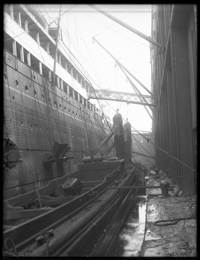 Kølingsdampskip med bærbare bøttetransportører, 1912 bw-foto av William Davis Hassler