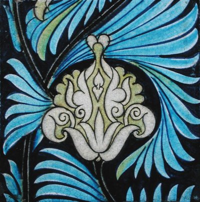 Fliser med blomsterdesign i persisk stil (keramikk) av William de Morgan