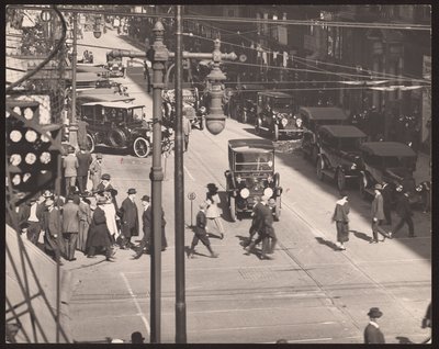 Sixth Street ser nordover fra Olive Street av William G. Swekosky