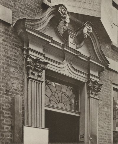Doorway, Crutched Friars, London (s/hvitt-bilde) av William Galsworthy Davie