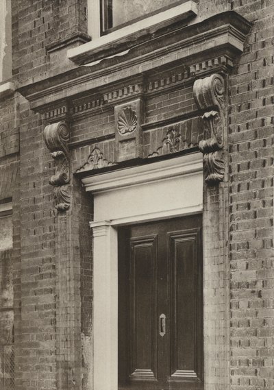 Doorway, Longbridge House, Farnham, Surrey (s/hvitt bilde) av William Galsworthy Davie