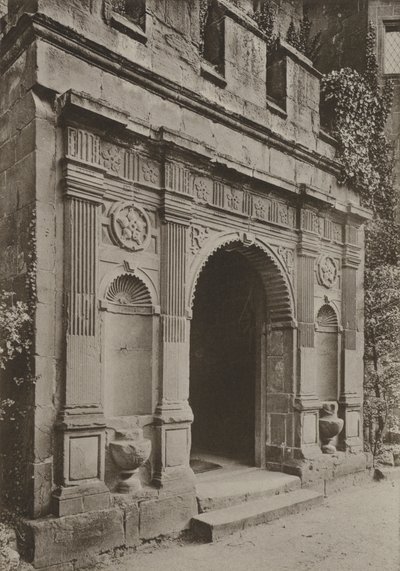 Døråpning, veranda ved Gate House, Kenilworth (s/hv-bilde) av William Galsworthy Davie