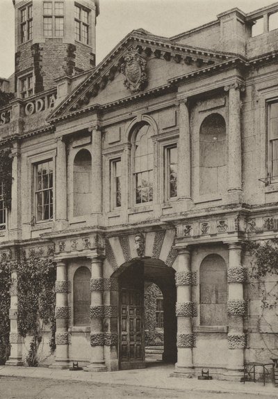 Doorway, The Gateway, Castle Ashby, Northants (s/hvitt bilde) av William Galsworthy Davie