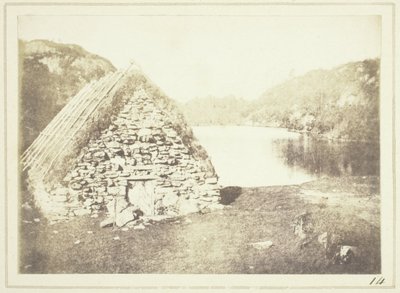 Highland Hut på bredden av Loch Katrine av William Henry Fox Talbot