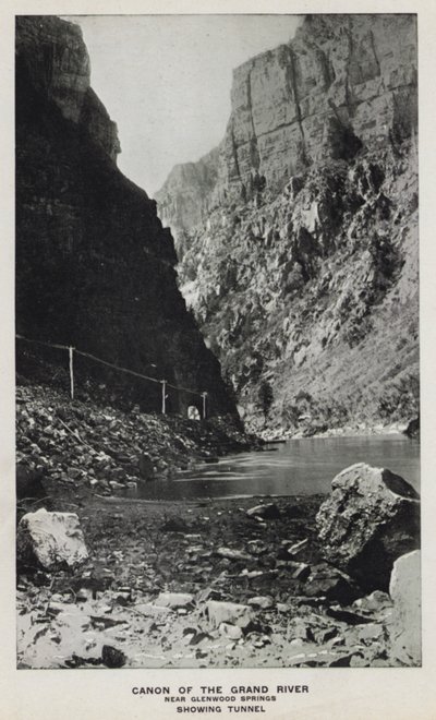 Canyons of Colorado: Canon of the Grand River, nær Glenwood Springs, viser tunnel (s/hv-bilde) av William Henry Jackson