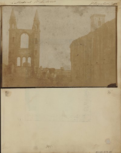 East Gable og South Aisle of St. Andrews Cathedral med St. Regulus Tower, fra nordvest. av William Holland Furlong