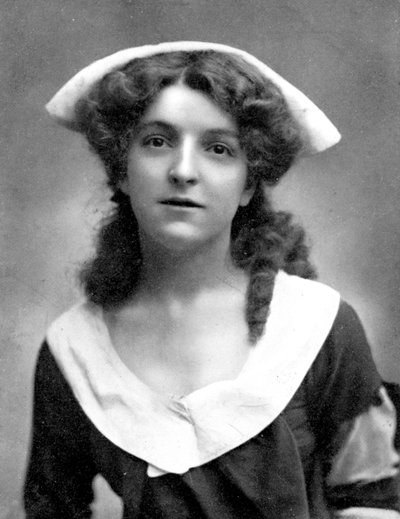 Molly McIntyre 1886-1952, skotsk skuespillerinne, 1905. av William and Daniel Downey