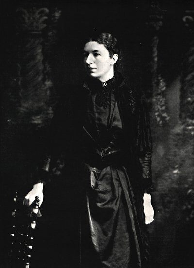 Fru Humphrey Ward, 1890, 1914. av William and Daniel Downey