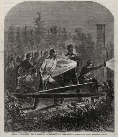 Opprørere utenfor verkene deres i Yorktown Rekognosering med mørke lykter, 1862. av Winslow Homer