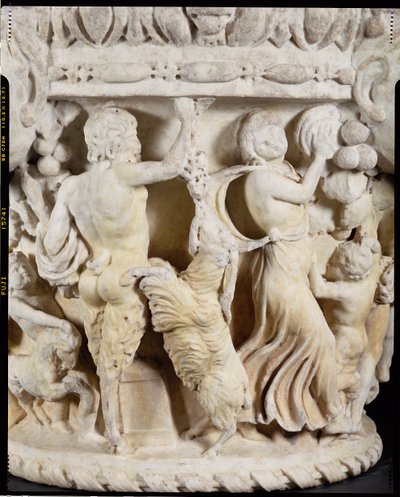 Utskåret søylekapital som skildrer Pan som erter en oppdrettsgeit med en drueklase og en maenad som slår med en tamburin, italiensk, fra Roma, ca. 180-220 (marmor, pentelisk gresk eller italiensk Carrera) (detalj av 83318, se også 83317 og 83320-21) av Hippolyte Lalaise Devéria