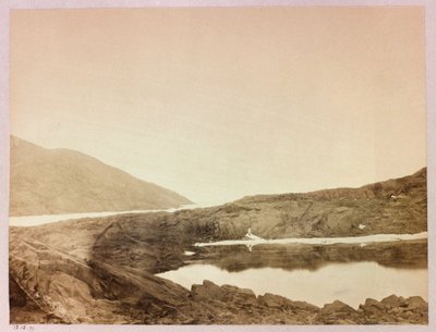 Arctic Expedition (1875–1876) av kaptein George Nares (1831–1915): Ser mot Cape Sabine fra Port Payer av Frederick (attr. to) Barnard