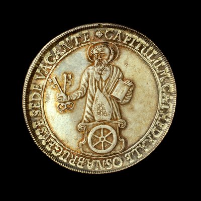 Tysk mynt som viser en figur i full lengde av St. Peter, skytshelgen for bispedømmet av Hippolyte Lalaise Devéria