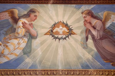Rumilly kirke. Veggmaling. Engler og Hellig Ånd. Frankrike. av . .