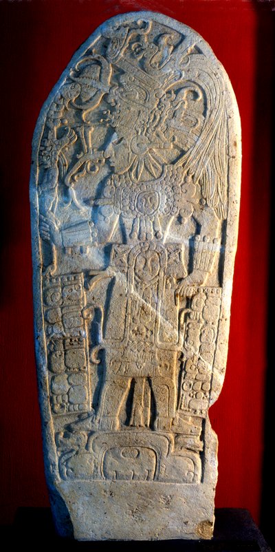 Stela 4 fra Machaquila, Peten, Guatemala, sen klassisk periode, 6. mai 820 e.Kr. (stein) av Hippolyte Lalaise Devéria