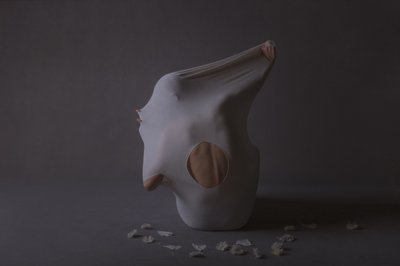 Drapert abstrakt figur av nargesjabbari