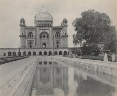 Safdarjung-graven, Delhi av studio of A. W. A. Plâté Studio (Ceylonese)