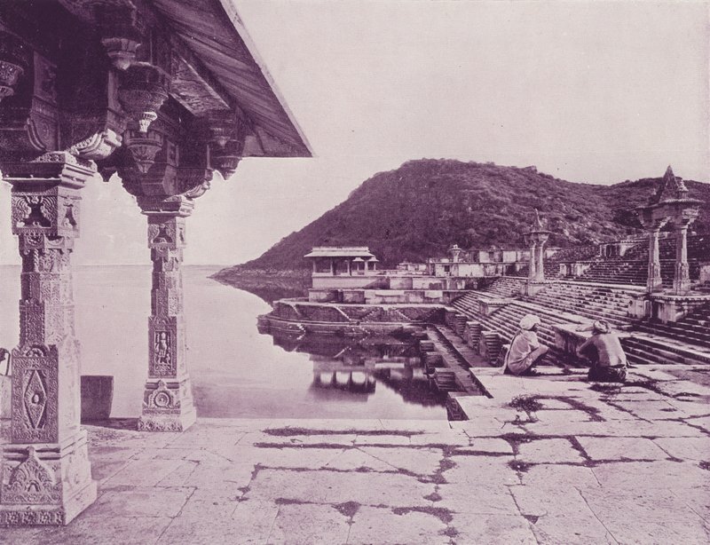 Marble Ghat, Rainuggur, Oodeypore (s/hvitt-bilde) av (after) English photographer