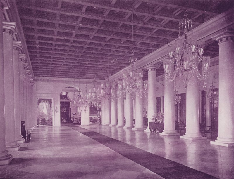 Marble Hall, Government House, Calcutta (s/hvitt bilde) av (after) English photographer