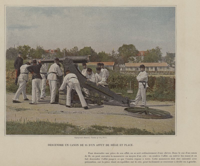 Senke en Canon de 95 fra en Affut de Siege et Place (farget bilde) av (after) French Photographer