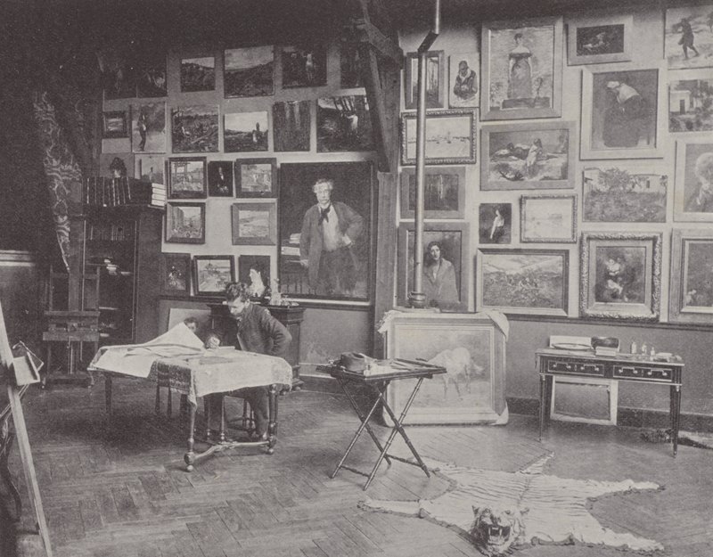 Den franske maleren Alfred Philippe Roll i atelieret hans (s/hv-bilde) av (after) French Photographer