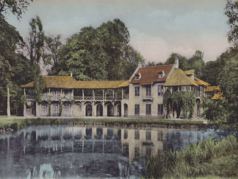 The Hamlet, Queen
