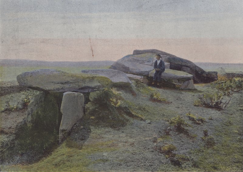 Mane-Lud-dolmen, i Locmariaquer (farget bilde) av (after) French Photographer
