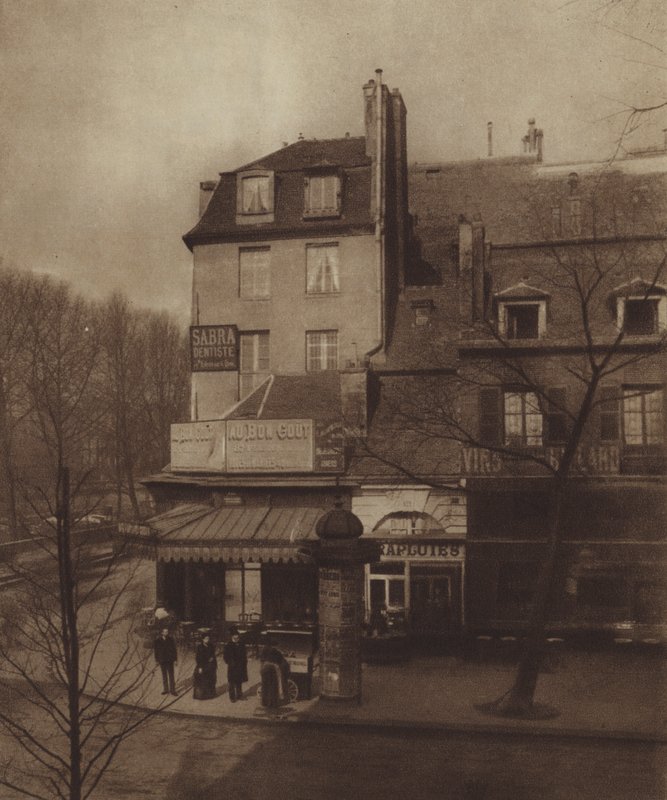 Det samme hjørnet, sett fra Boulevard du Palais (s/hvitt bilde) av (after) French Photographer