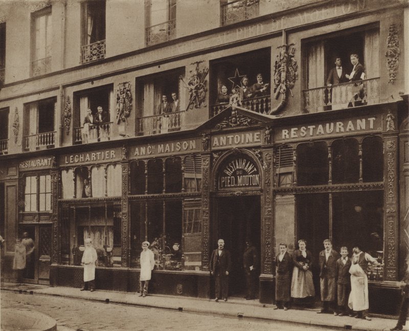 Pied-de-Mouton-restauranten, rue Vauvilliers (s/hvitt-bilde) av (after) French Photographer