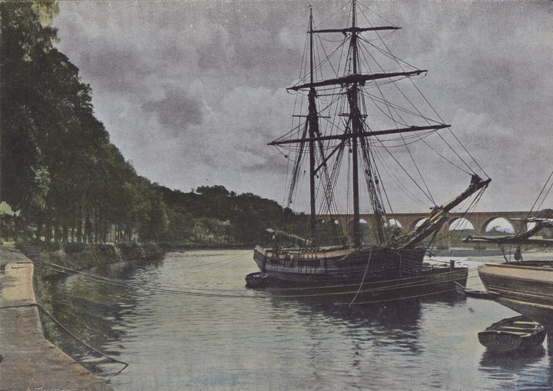 Bredden av Blavet, ved Hennebont (farget bilde) av (after) French Photographer