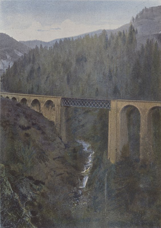 Jernbanebro ved Liorant (farget bilde) av (after) French Photographer