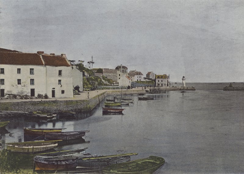 Port of Sauzon, i Belle-Ile (farget bilde) av (after) French Photographer