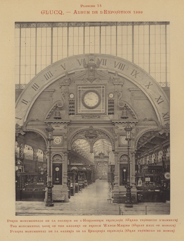 Den monumentale døren til galleriet for fransk urmakeri, Great Hall of Honor (s/hv-bilde) av (after) French Photographer