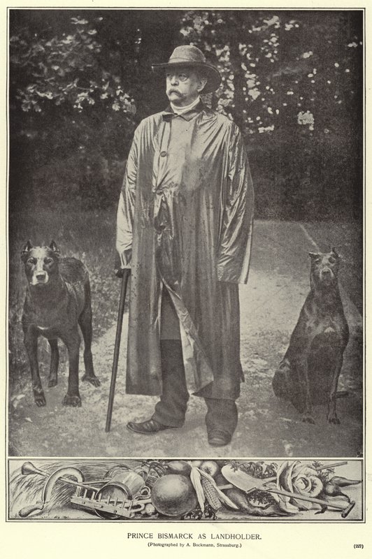 Prins Bismarck som grunneier (s/hv-bilde) av (after) German photographer
