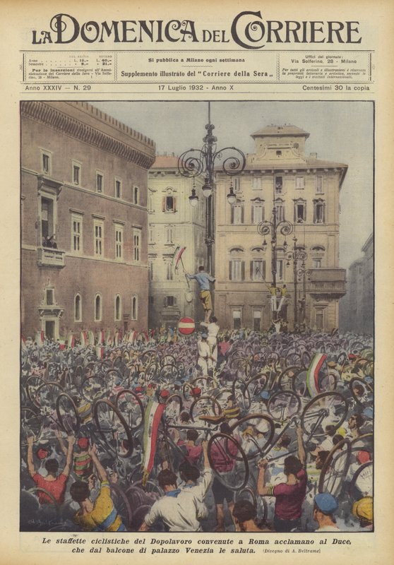 Sykkelstafettene til Dopolavoro samlet i Roma hyldest til Duce, det fra balkongen? av Achille Beltrame