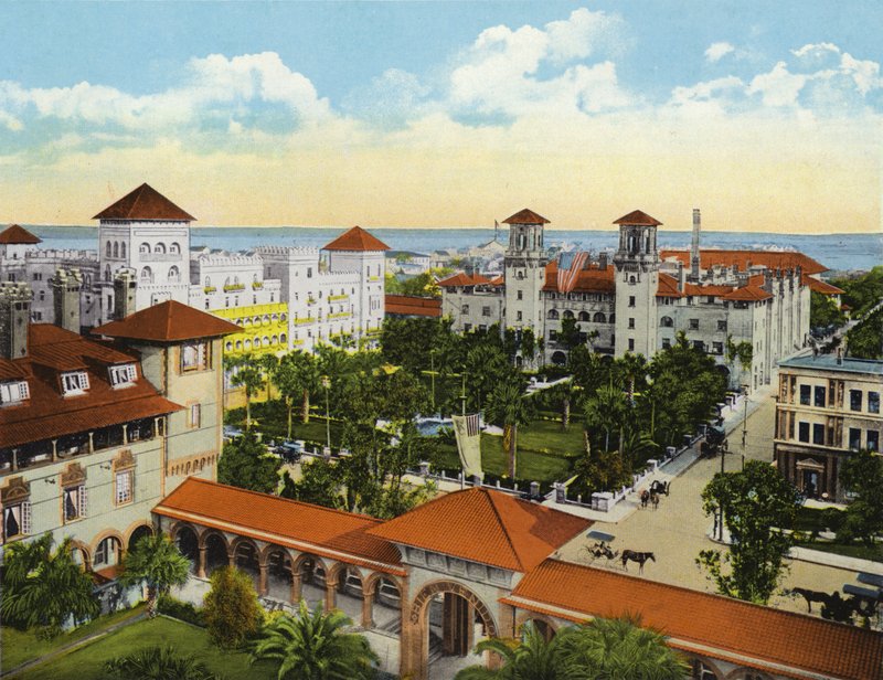Fugleperspektiv av Alcazar og Cordova-hoteller fra Ponce de Leon, St. Augustine, Florida (bilde) av American Photographer (after)