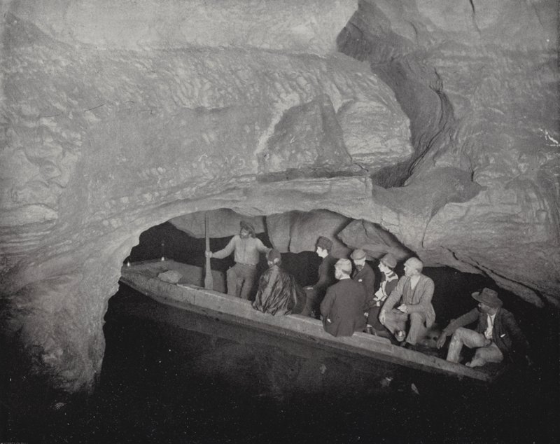 Echo River, Mammoth Cave, Kentucky (s/hvitt bilde) av American Photographer (after)