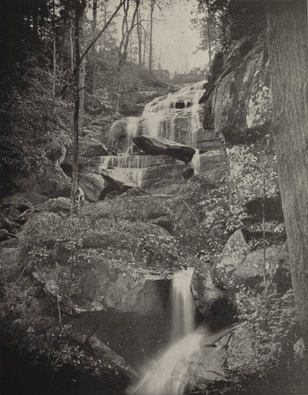Fall Creek Cascade, North Carolina (s/hvitt bilde) av American Photographer (after)