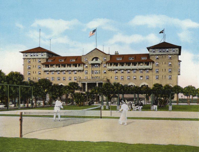 Hotel Clarendon, Seabreeze, Florida (bilde) av American Photographer (after)