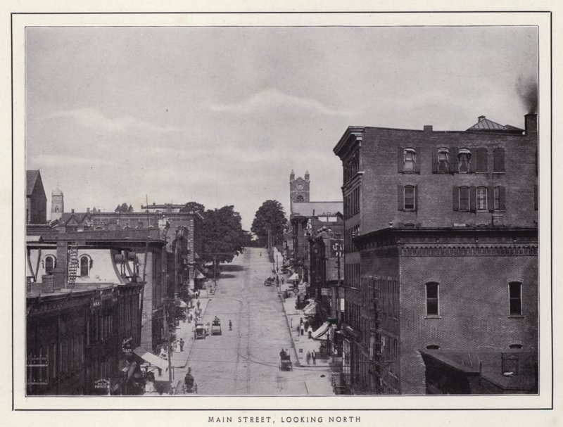 Jamestown, NY: Main Street, ser nordover (s/hvitt-bilde) av American Photographer (after)